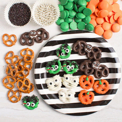 Halloween Pretzel Treats