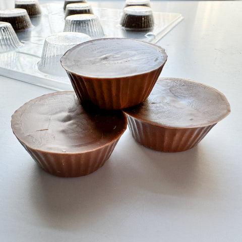 Medium peanut butter cup chocolate mold