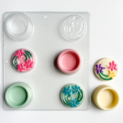Pour Box With Flower Cover Candy Mold