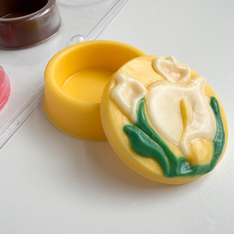 Small Pour Box With Lily Cover Candy Mold