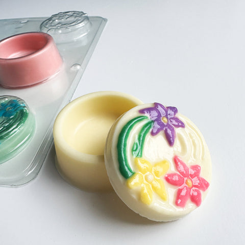 Pour Box With Flower Cover Candy Mold