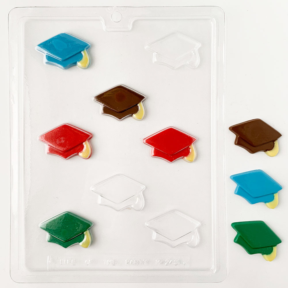 https://confectioneryhouse.com/cdn/shop/products/graduation-cap-bite-size-pieces-chocolate-mold-pic.jpg?v=1684454883