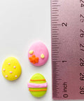 Small royal icing Easter eggs size.