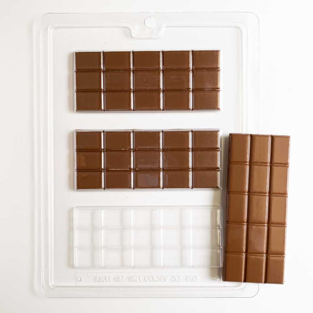 Pastry Tek Rectangle Clear Plastic Break-Apart Chocolate Bar Mold -  4-Compartment - 1 count box - Restaurantware