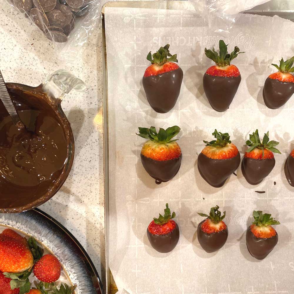 Our Pro Tips for the Perfect Chocolate Covered Strawberries Recipes