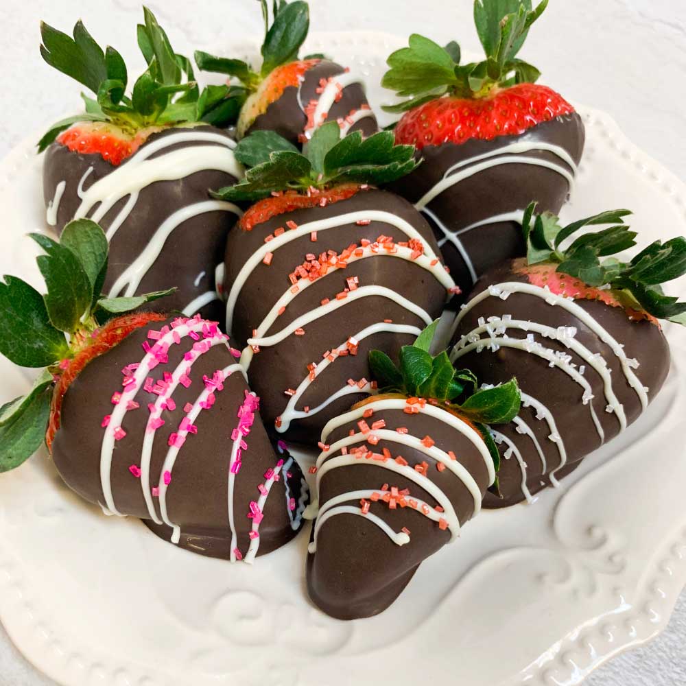 Our Pro Tips for the Perfect Chocolate Covered Strawberries Recipes